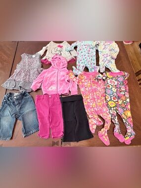 Children’s Place Baby Girl Clothing Bundle 12 Pieces 6-9M Pajamas Dress Hoodie